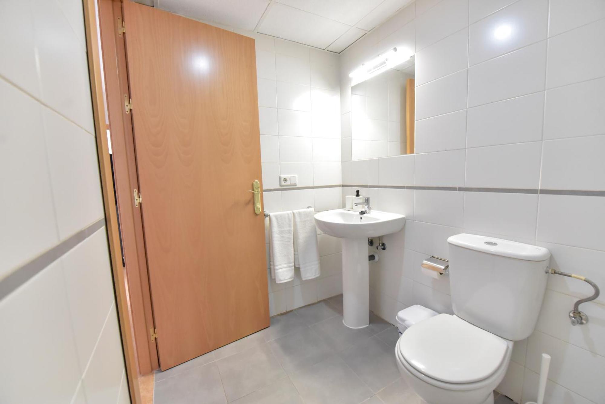 New Premium Apartment - Free Parking & Pools La Algaba Екстериор снимка